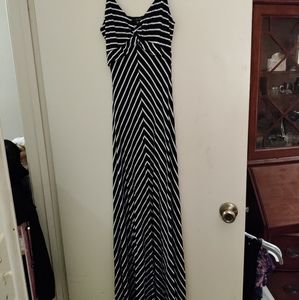 Iris sz M, striped dress